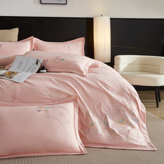 91家纺网 家纺一手货源 找家纺 金纱玉纺家纺 2026新款轻奢工艺绣花四件套（提供买家秀） 繁花似锦-粉