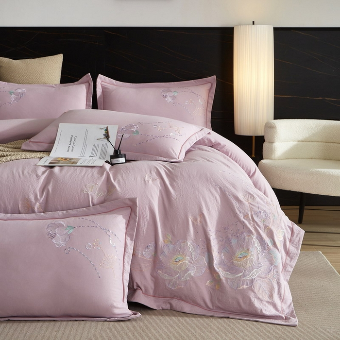 91家纺网 家纺一手货源 找家纺 金纱玉纺家纺 2026新款轻奢工艺绣花四件套（提供买家秀） 繁花似锦-紫