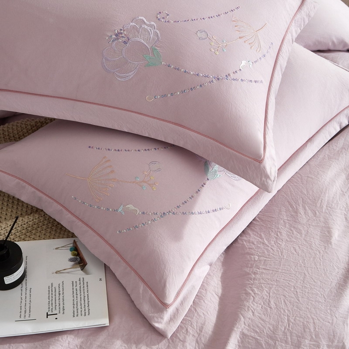 91家纺网 家纺一手货源 找家纺 金纱玉纺家纺 2026新款轻奢工艺绣花四件套（提供买家秀） 繁花似锦-紫