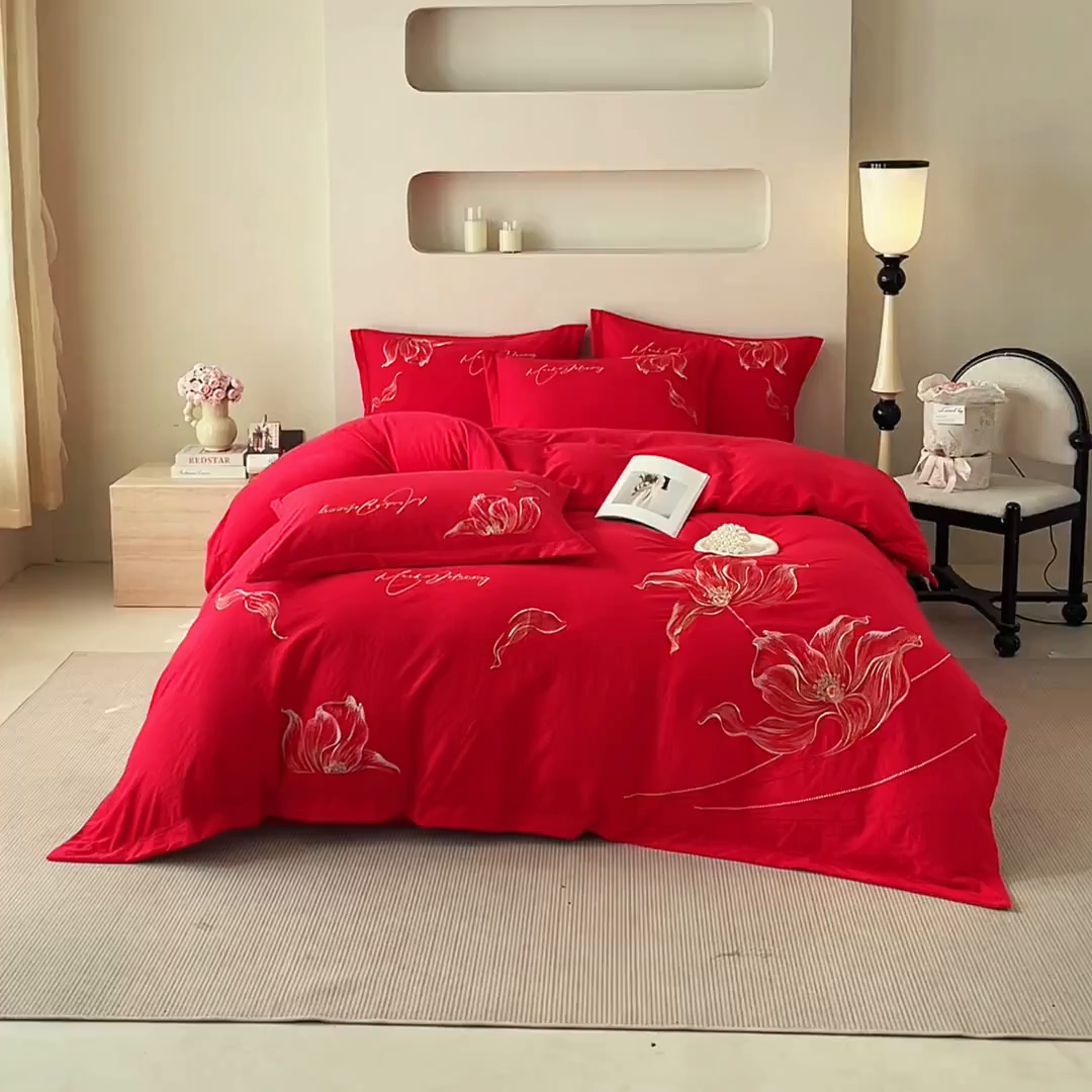 91家纺网 家纺一手货源 找家纺 金纱玉纺家纺 2026新款轻奢工艺绣花四件套（提供买家秀） 绚丽-大红