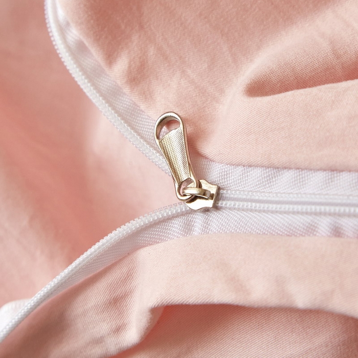 91家纺网 家纺一手货源 找家纺 金纱玉纺家纺 2026新款轻奢工艺绣花四件套（提供买家秀） 绚丽-粉