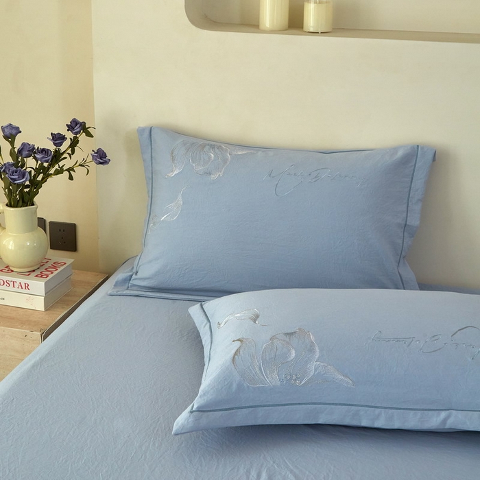 91家纺网 家纺一手货源 找家纺 金纱玉纺家纺 2026新款轻奢工艺绣花四件套（提供买家秀） 绚丽-蓝