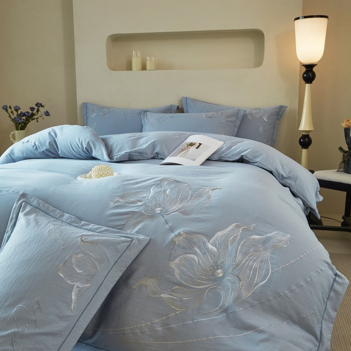 91家纺网 家纺一手货源 找家纺 金纱玉纺家纺 2026新款轻奢工艺绣花四件套（提供买家秀） 绚丽-蓝