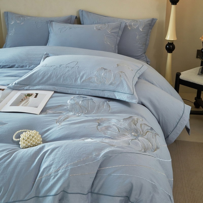 91家纺网 家纺一手货源 找家纺 金纱玉纺家纺 2026新款轻奢工艺绣花四件套（提供买家秀） 绚丽-蓝