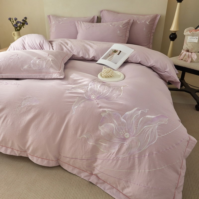 91家纺网 家纺一手货源 找家纺 金纱玉纺家纺 2026新款轻奢工艺绣花四件套（提供买家秀） 绚丽-紫