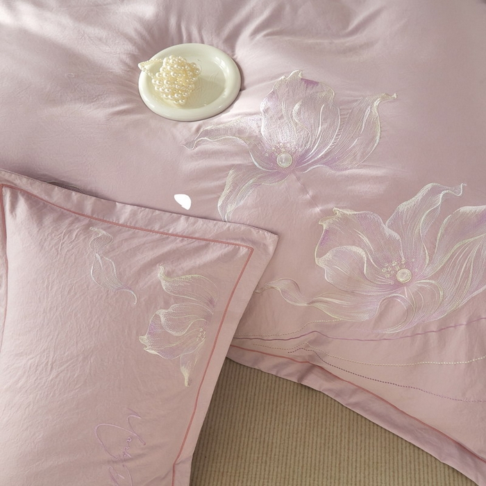 91家纺网 家纺一手货源 找家纺 金纱玉纺家纺 2026新款轻奢工艺绣花四件套（提供买家秀） 绚丽-紫