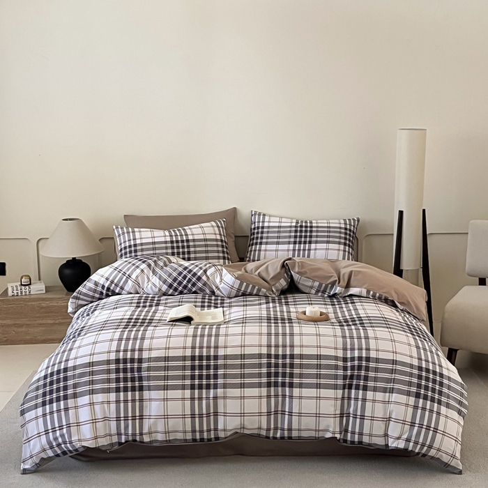 91家纺网 家纺一手货源 找家纺 涵宸家纺 2026新款全棉印花四件套-良品-场景二 琥珀