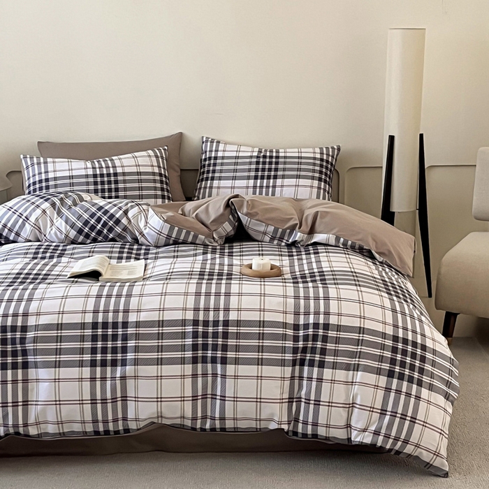 91家纺网 家纺一手货源 找家纺 涵宸家纺 2026新款全棉印花四件套-良品-场景二 琥珀