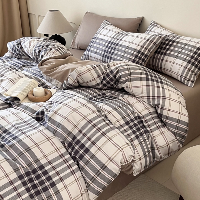 91家纺网 家纺一手货源 找家纺 涵宸家纺 2026新款全棉印花四件套-良品-场景二 琥珀