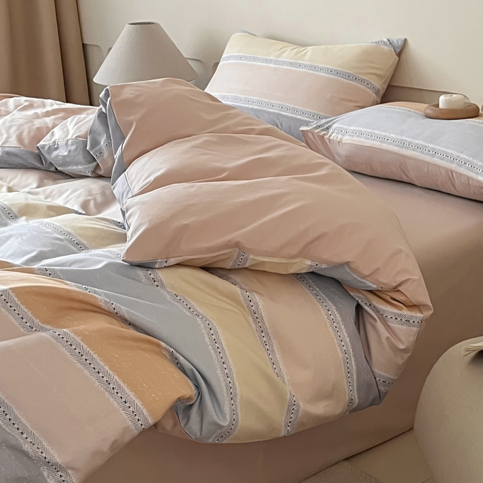 91家纺网 家纺一手货源 找家纺 涵宸家纺 2026新款全棉印花四件套-良品-场景二 卡曼