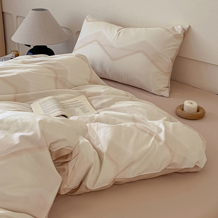 91家纺网 家纺一手货源 找家纺 涵宸家纺 2026新款全棉印花四件套-良品-场景二 摩卡