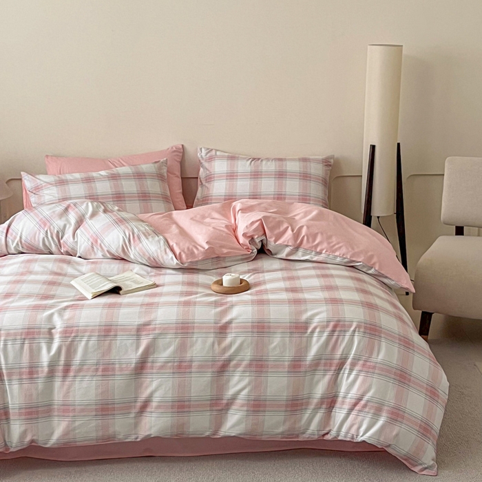 91家纺网 家纺一手货源 找家纺 涵宸家纺 2026新款全棉印花四件套-良品-场景二 莫妮粉