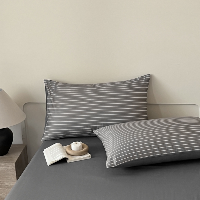 91家纺网 家纺一手货源 找家纺 涵宸家纺 2026新款全棉印花四件套-良品-场景二 英伦-深灰