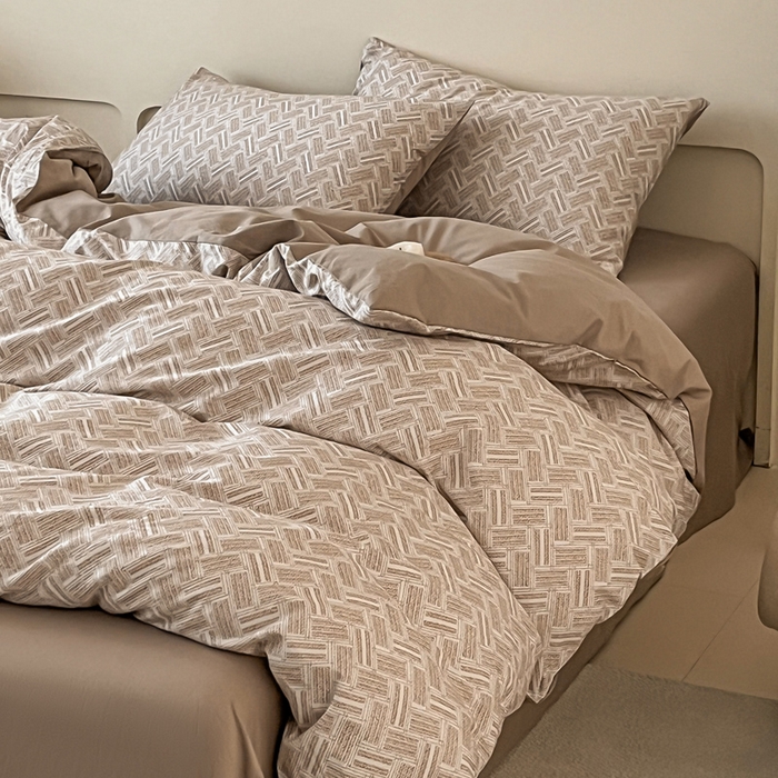 91家纺网 家纺一手货源 找家纺 涵宸家纺 2026新款全棉印花四件套-良品-场景二 云沫