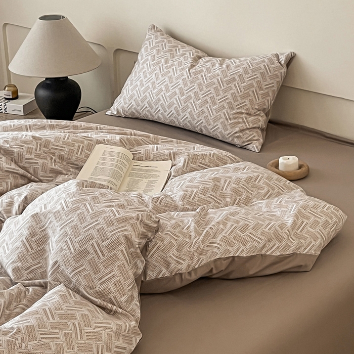 91家纺网 家纺一手货源 找家纺 涵宸家纺 2026新款全棉印花四件套-良品-场景二 云沫