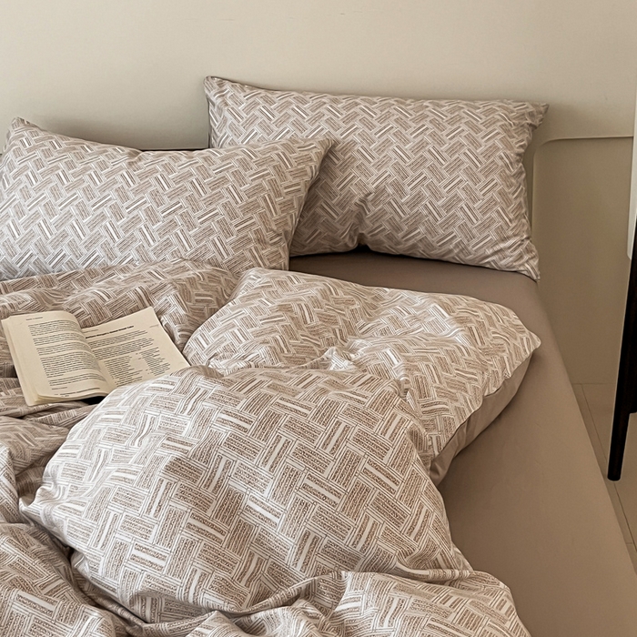 91家纺网 家纺一手货源 找家纺 涵宸家纺 2026新款全棉印花四件套-良品-场景二 云沫