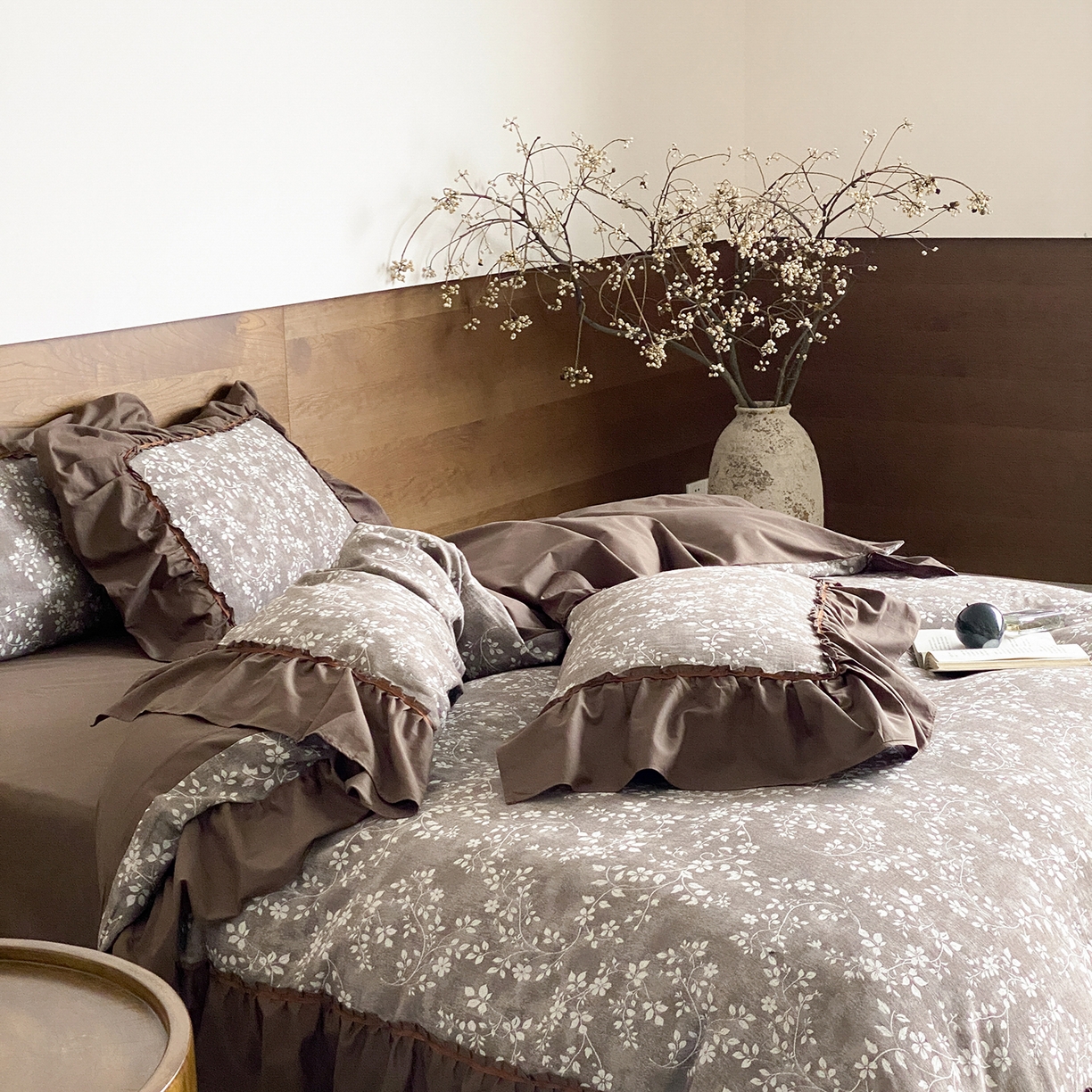 91家纺网 家纺一手货源 找家纺 曼布缇 2026新品全棉色织提花四件套-曼妮会员减20 控价：券后348元起 曼妮-深咖