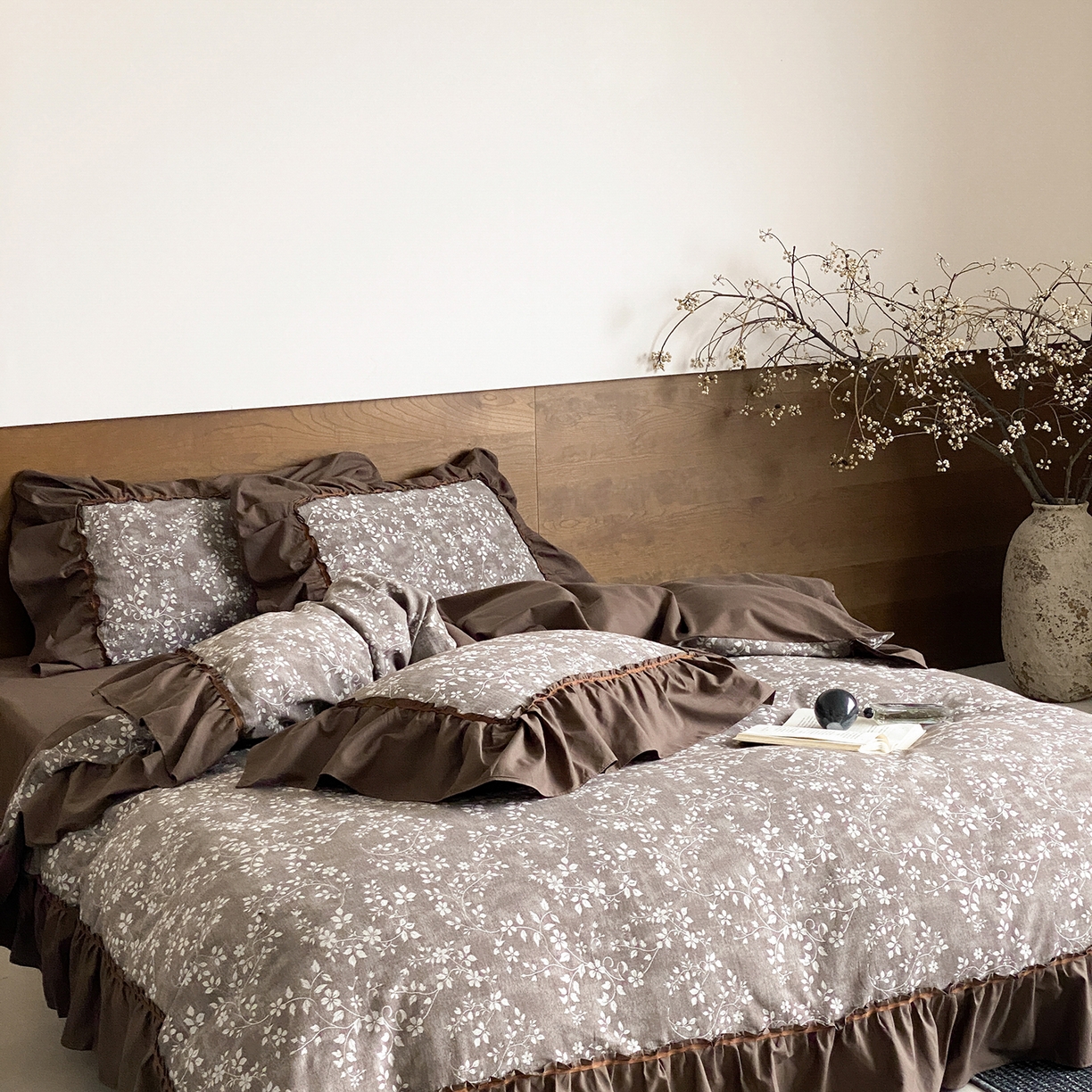 91家纺网 家纺一手货源 找家纺 曼布缇 2026新品全棉色织提花四件套-曼妮会员减20 控价：券后348元起 曼妮-深咖