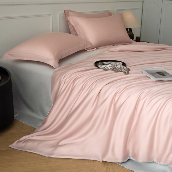 91家纺网 家纺一手货源 找家纺 涵宸家纺 2026新款纯色天丝棉单被套-场景一 玫瑰粉+时尚灰