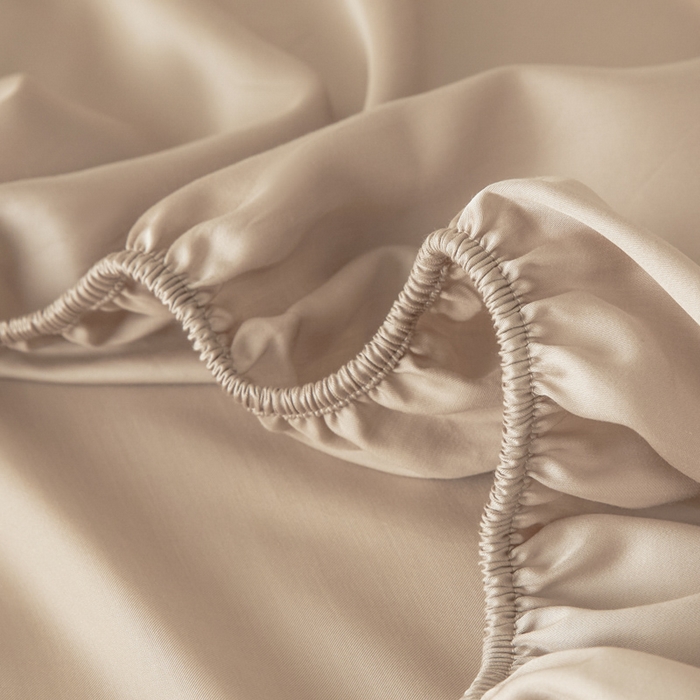 91家纺网 家纺一手货源 找家纺 涵宸家纺 2026新款纯色天丝棉单床笠-场景一 床笠-奶茶杏