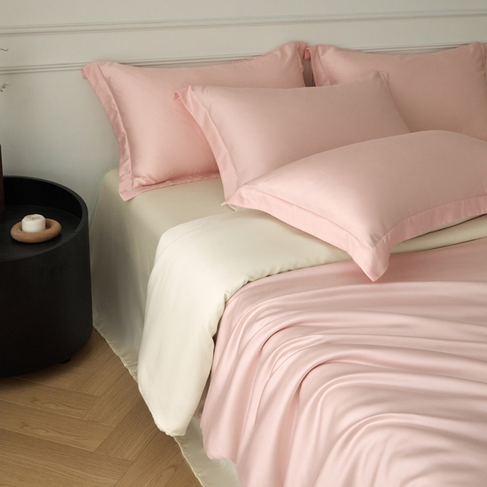 91家纺网 家纺一手货源 找家纺 涵宸家纺 2026新款纯色天丝棉单被套-场景一 玫瑰粉+象牙白