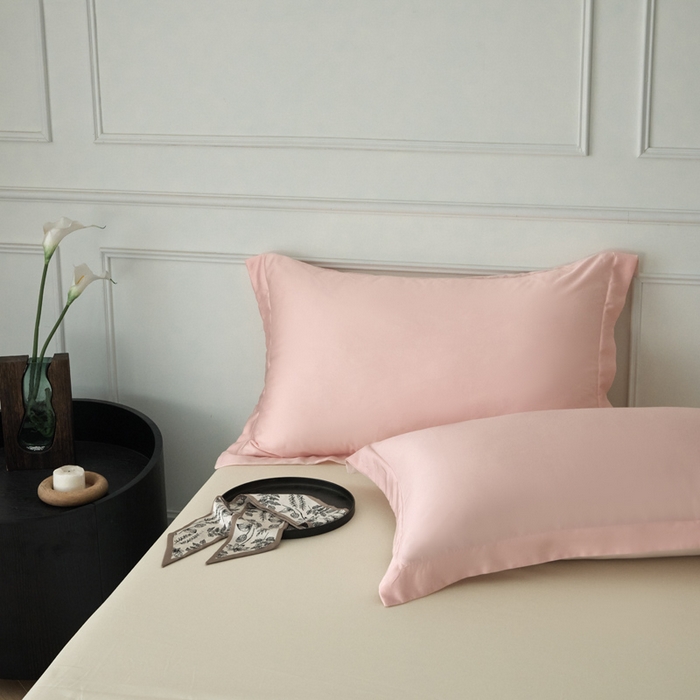 91家纺网 家纺一手货源 找家纺 涵宸家纺 2026新款纯色天丝棉单被套-场景一 玫瑰粉+象牙白