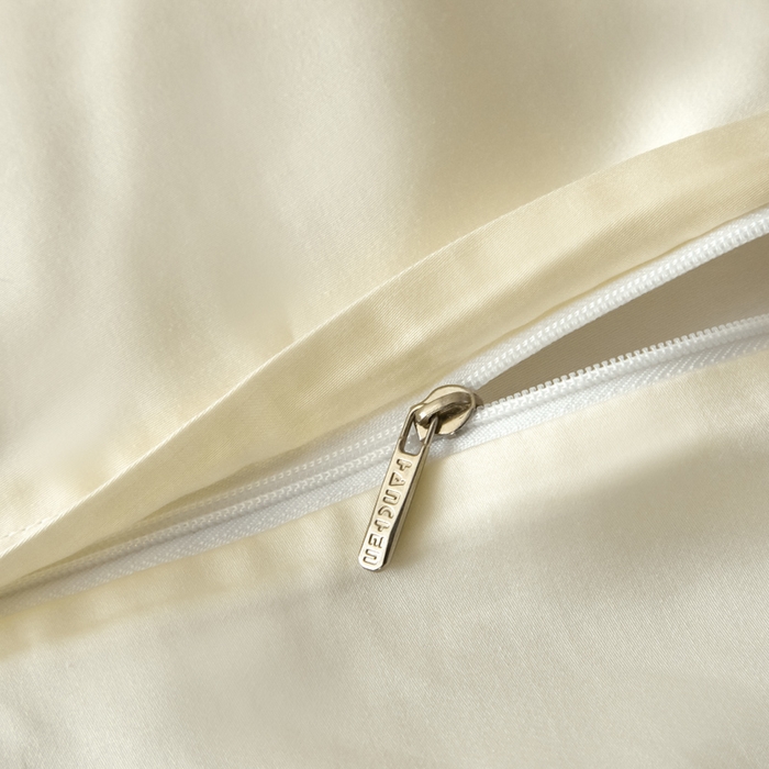 91家纺网 家纺一手货源 找家纺 涵宸家纺 2026新款纯色天丝棉单被套-场景一 奶茶杏+象牙白