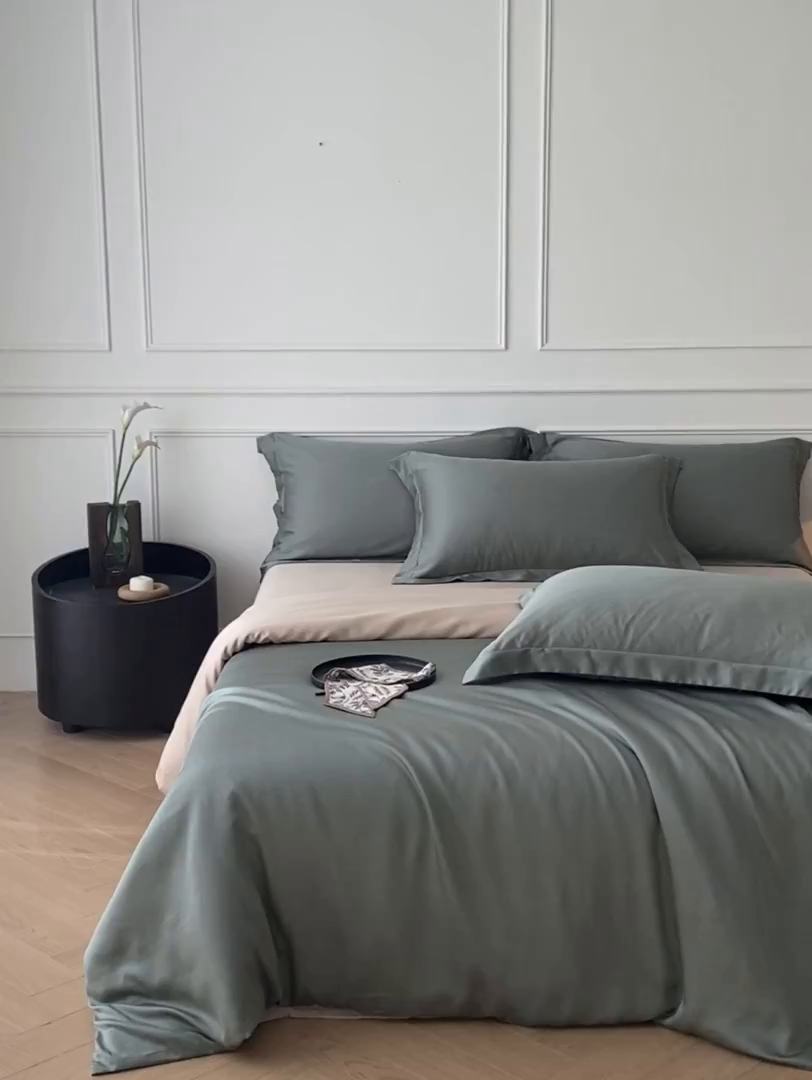 91家纺网 家纺一手货源 找家纺 涵宸家纺 2026新款纯色天丝棉四件套-场景一 赛琳绿+奶茶杏