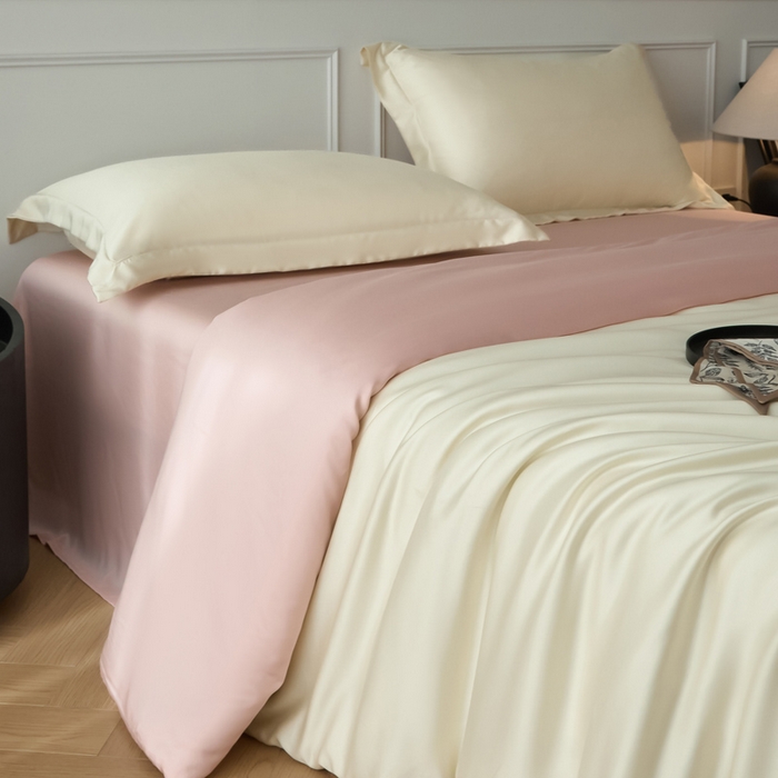 91家纺网 家纺一手货源 找家纺 涵宸家纺 2026新款纯色天丝棉单被套-场景一 象牙白+玫瑰粉