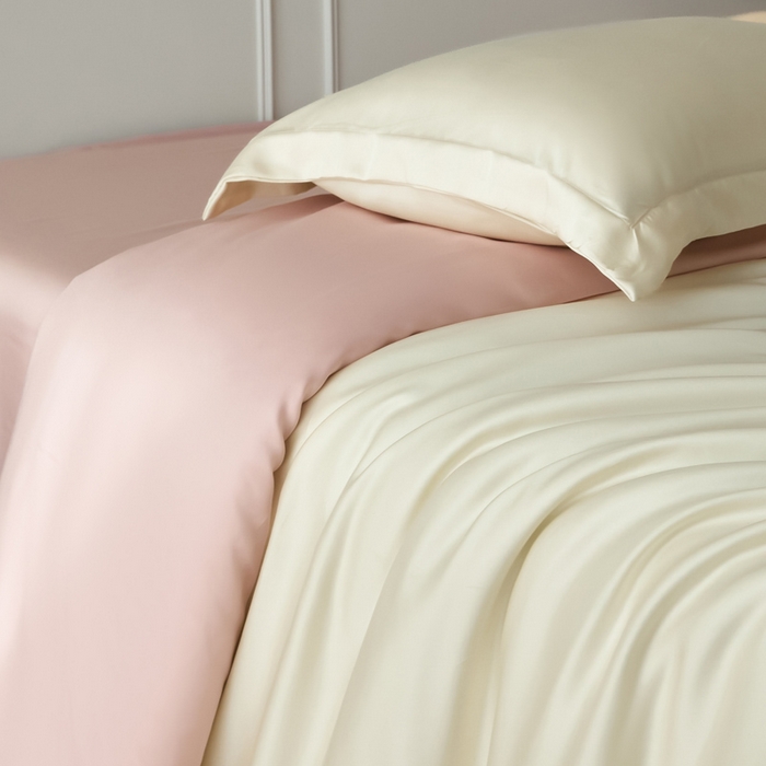 91家纺网 家纺一手货源 找家纺 涵宸家纺 2026新款纯色天丝棉单被套-场景一 象牙白+玫瑰粉