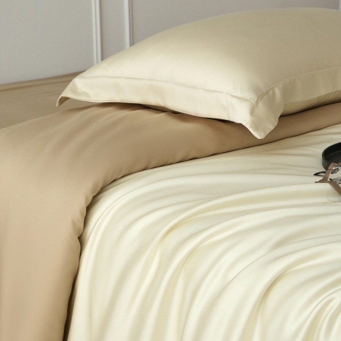 91家纺网 家纺一手货源 找家纺 涵宸家纺 2026新款纯色天丝棉单被套-场景一 象牙白+奶茶杏