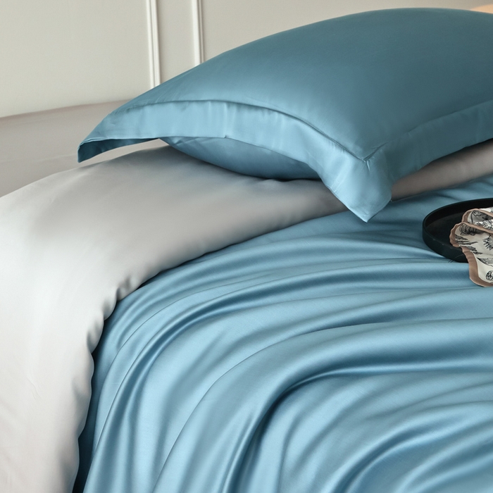 91家纺网 家纺一手货源 找家纺 涵宸家纺 2026新款纯色天丝棉四件套-场景一 星耀兰+时尚灰