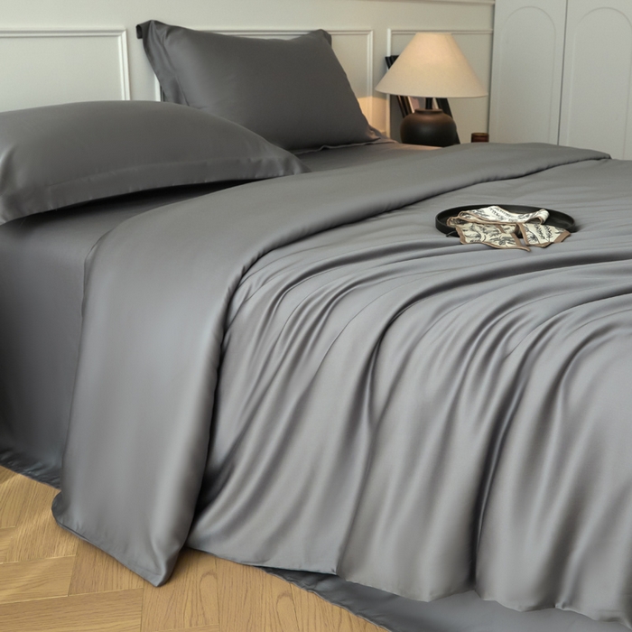 91家纺网 家纺一手货源 找家纺 涵宸家纺 2026新款纯色天丝棉四件套-场景一 星夜灰