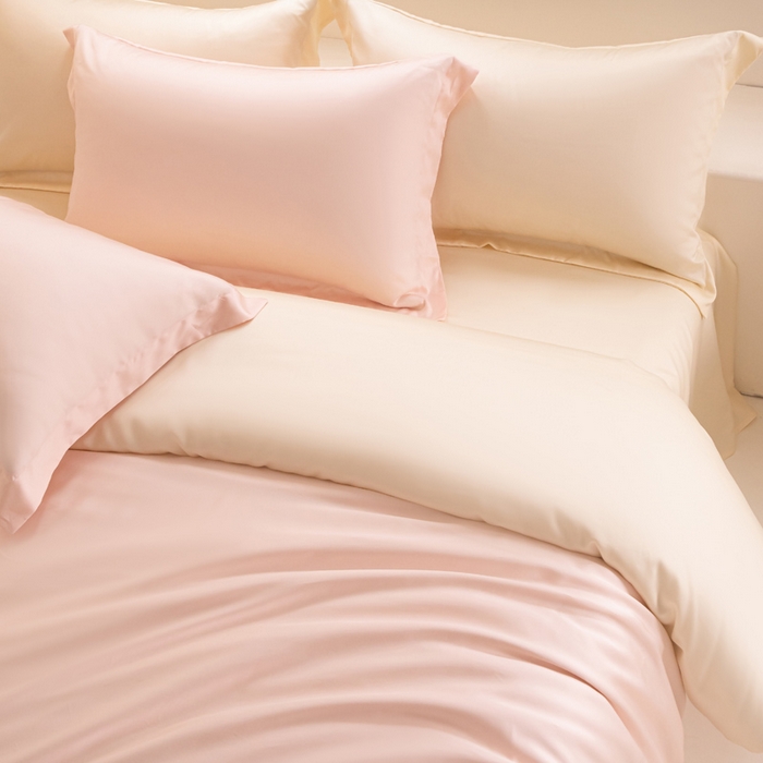 91家纺网 家纺一手货源 找家纺 涵宸家纺 2026新款纯色天丝棉单被套-场景二 玫瑰粉+象牙白