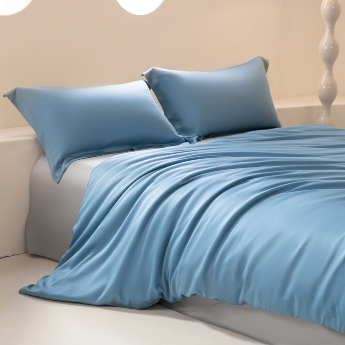 91家纺网 家纺一手货源 找家纺 涵宸家纺 2026新款纯色天丝棉四件套-场景二 星耀兰+时尚灰