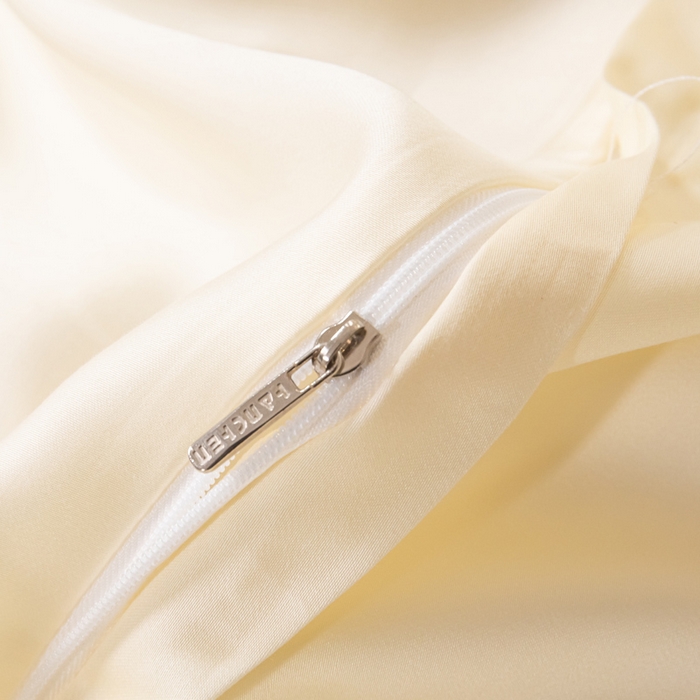 91家纺网 家纺一手货源 找家纺 涵宸家纺 2026新款纯色天丝棉单被套-场景二 紫语+象牙白