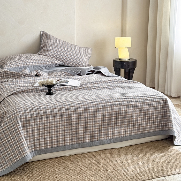 91家纺网 家纺一手货源 找家纺 法芙娜家纺 2026新款双面全棉色织水洗棉床盖 花格