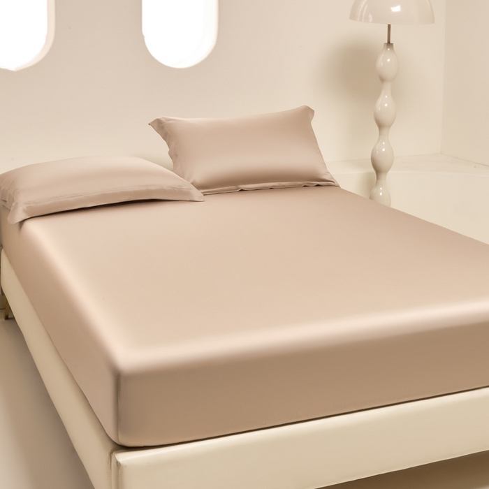 91家纺网 家纺一手货源 找家纺 涵宸家纺 2026新款纯色天丝棉单床笠-场景二 奶茶杏