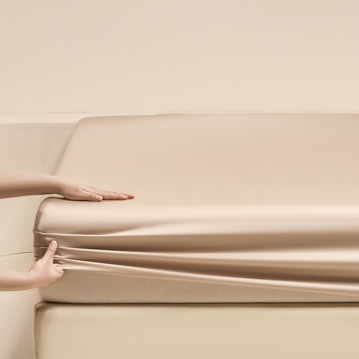 91家纺网 家纺一手货源 找家纺 涵宸家纺 2026新款纯色天丝棉单床笠-场景二 奶茶杏