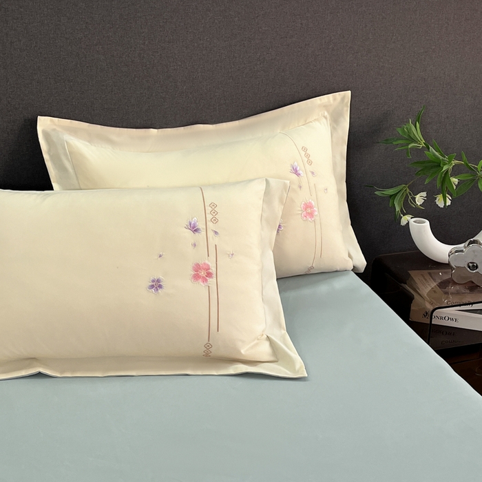 91家纺网 家纺一手货源 找家纺 青柚 2026新款轻奢刺绣国风四件套-争妍 争妍-白兰