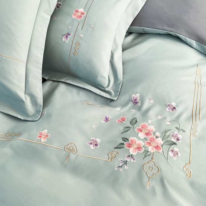 91家纺网 家纺一手货源 找家纺 青柚 2026新款轻奢刺绣国风四件套-争妍 争妍-飘蓝