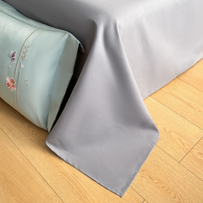 91家纺网 家纺一手货源 找家纺 青柚 2026新款轻奢刺绣国风四件套-争妍 争妍-飘蓝