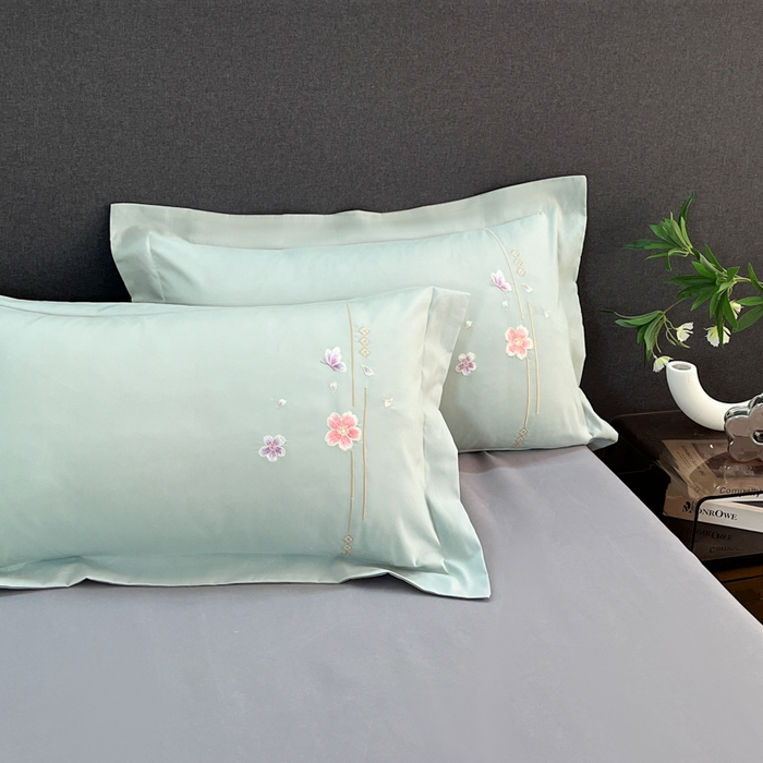 91家纺网 家纺一手货源 找家纺 青柚 2026新款轻奢刺绣国风四件套-争妍 争妍-飘蓝