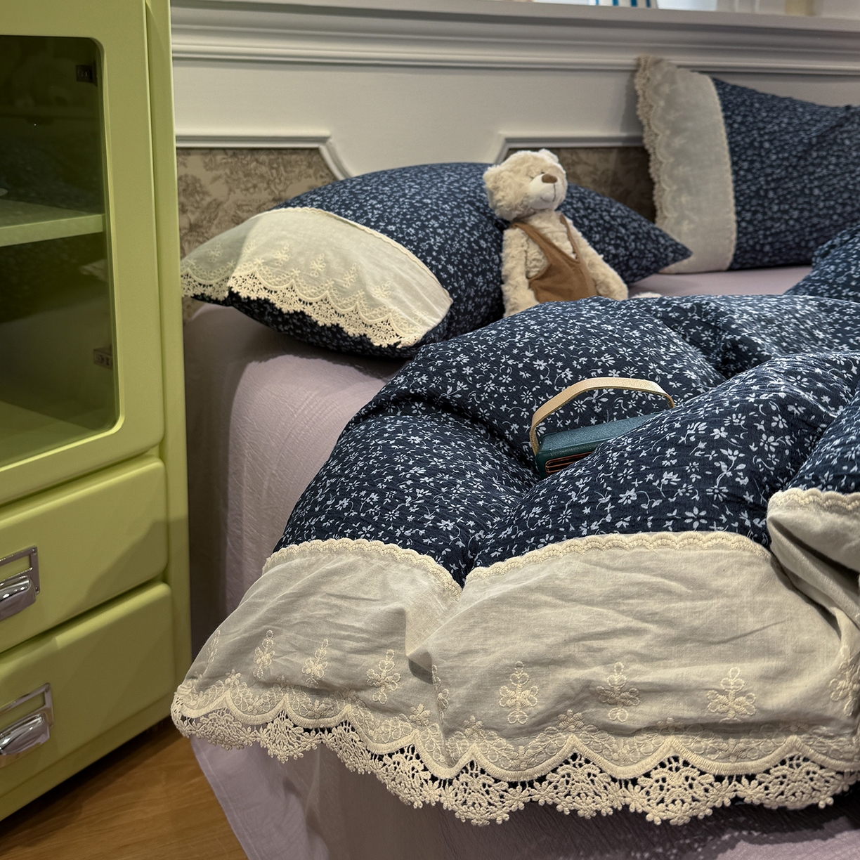 91家纺网 家纺一手货源 找家纺 （总）盼季家纺 2026新款舒适皱皱纱印花蕾丝花边四件套