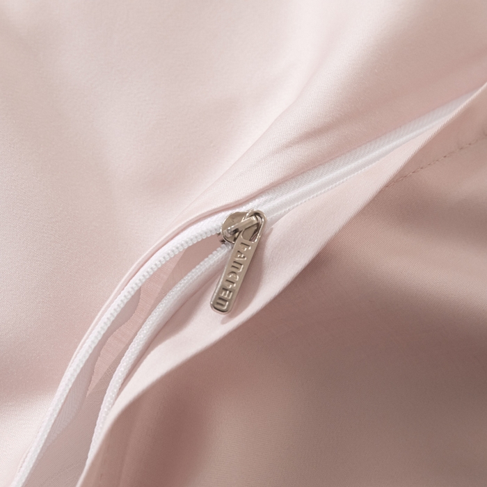 91家纺网 家纺一手货源 找家纺 涵宸家纺 2026新款纯色天丝棉四件套-场景二 时尚灰+玫瑰粉