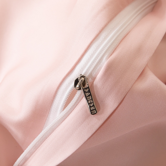 91家纺网 家纺一手货源 找家纺 涵宸家纺 2026新款纯色天丝棉四件套-场景二 象牙白+玫瑰粉