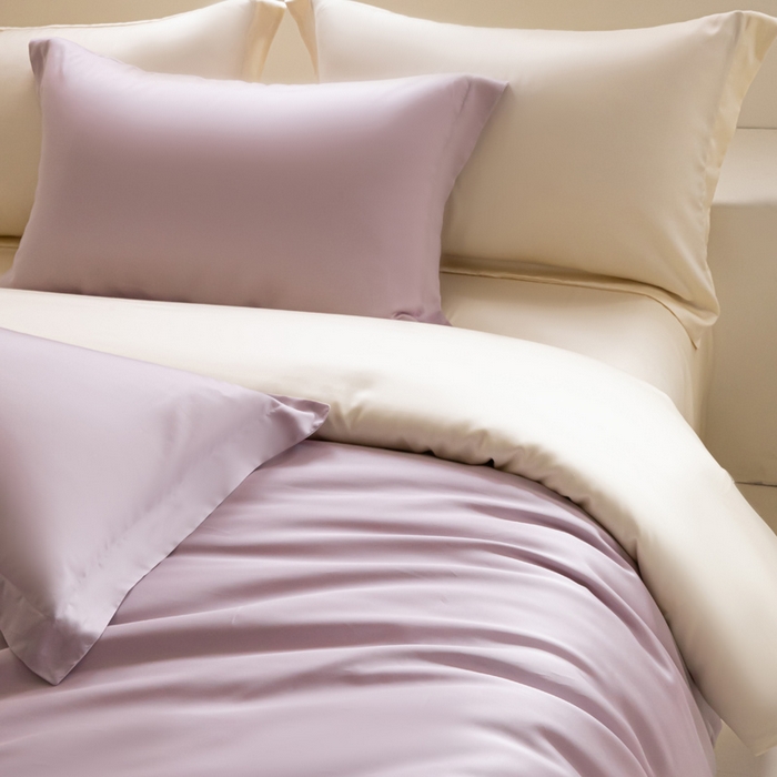 91家纺网 家纺一手货源 找家纺 涵宸家纺 2026新款纯色天丝棉四件套-场景二 紫语+象牙白