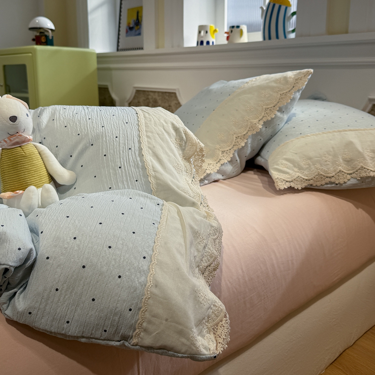 91家纺网 家纺一手货源 找家纺 盼季家纺 2026新款舒适皱皱纱印花蕾丝花边四件套 复古蕾丝花边-蓝波