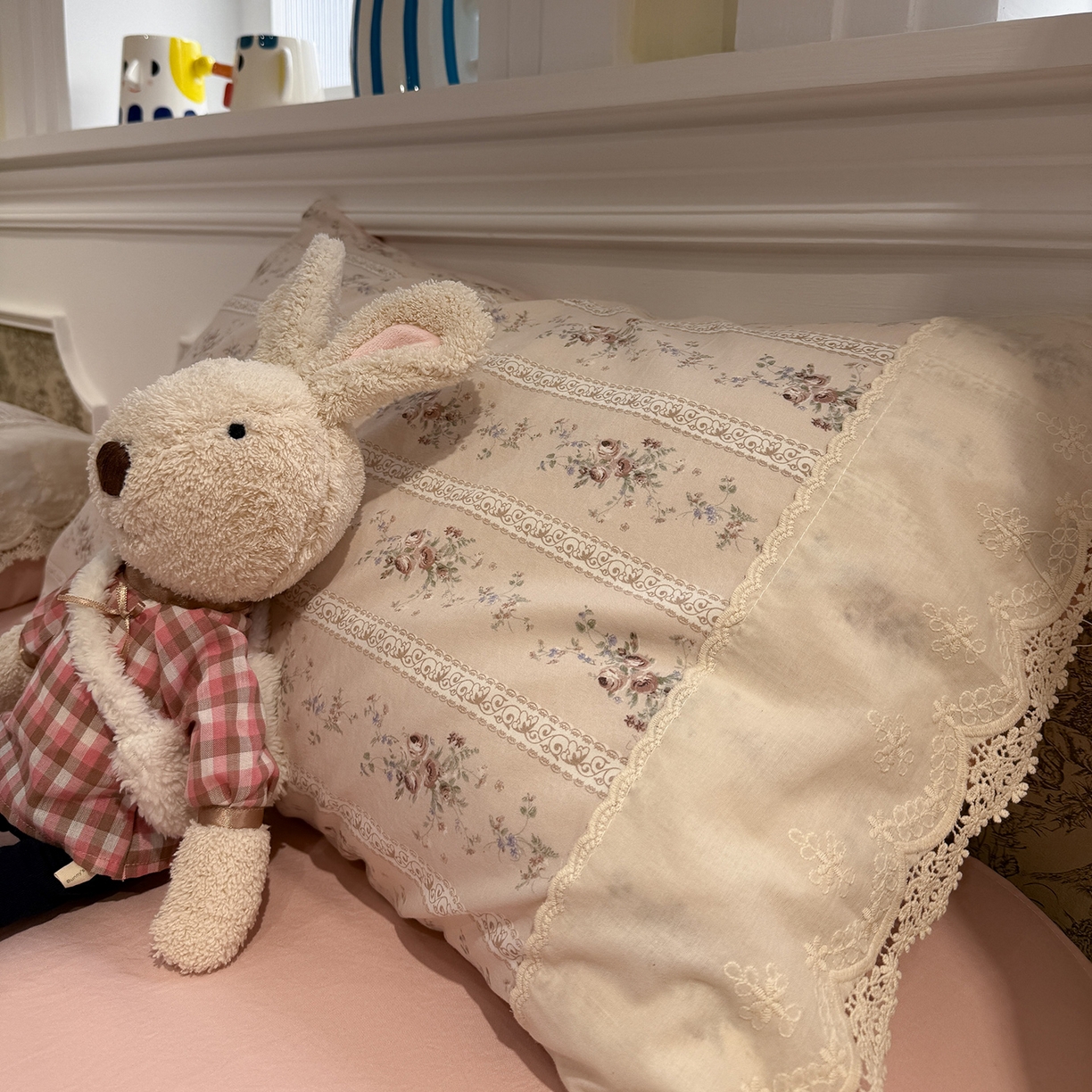 91家纺网 家纺一手货源 找家纺 盼季家纺 2026新款舒适皱皱纱印花蕾丝花边四件套 复古蕾丝花边-舒芙蕾