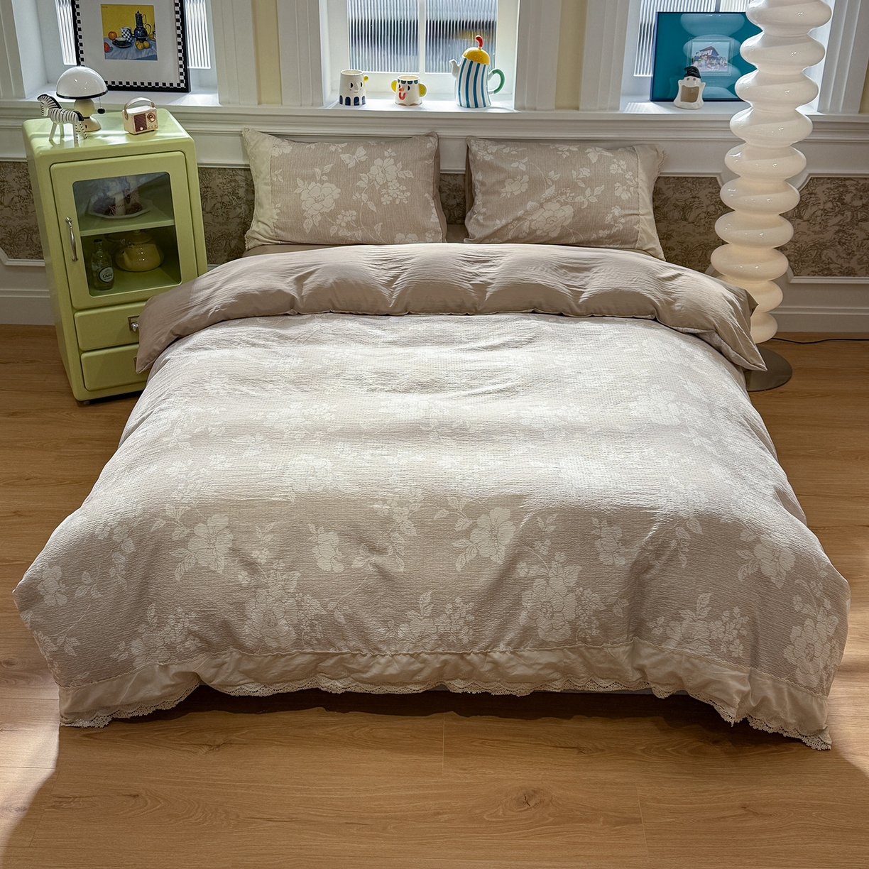 91家纺网 家纺一手货源 找家纺 盼季家纺 2026新款舒适皱皱纱印花蕾丝花边四件套 复古蕾丝花边-素暖